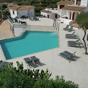 Chiaro Di Luna Aparthotel